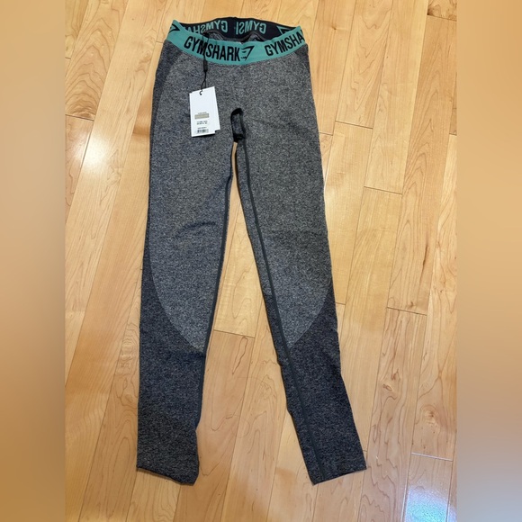 Gymshark Legging, With Tags, size Small
Paid $100 with shipping and tax - Picture 2 of 3